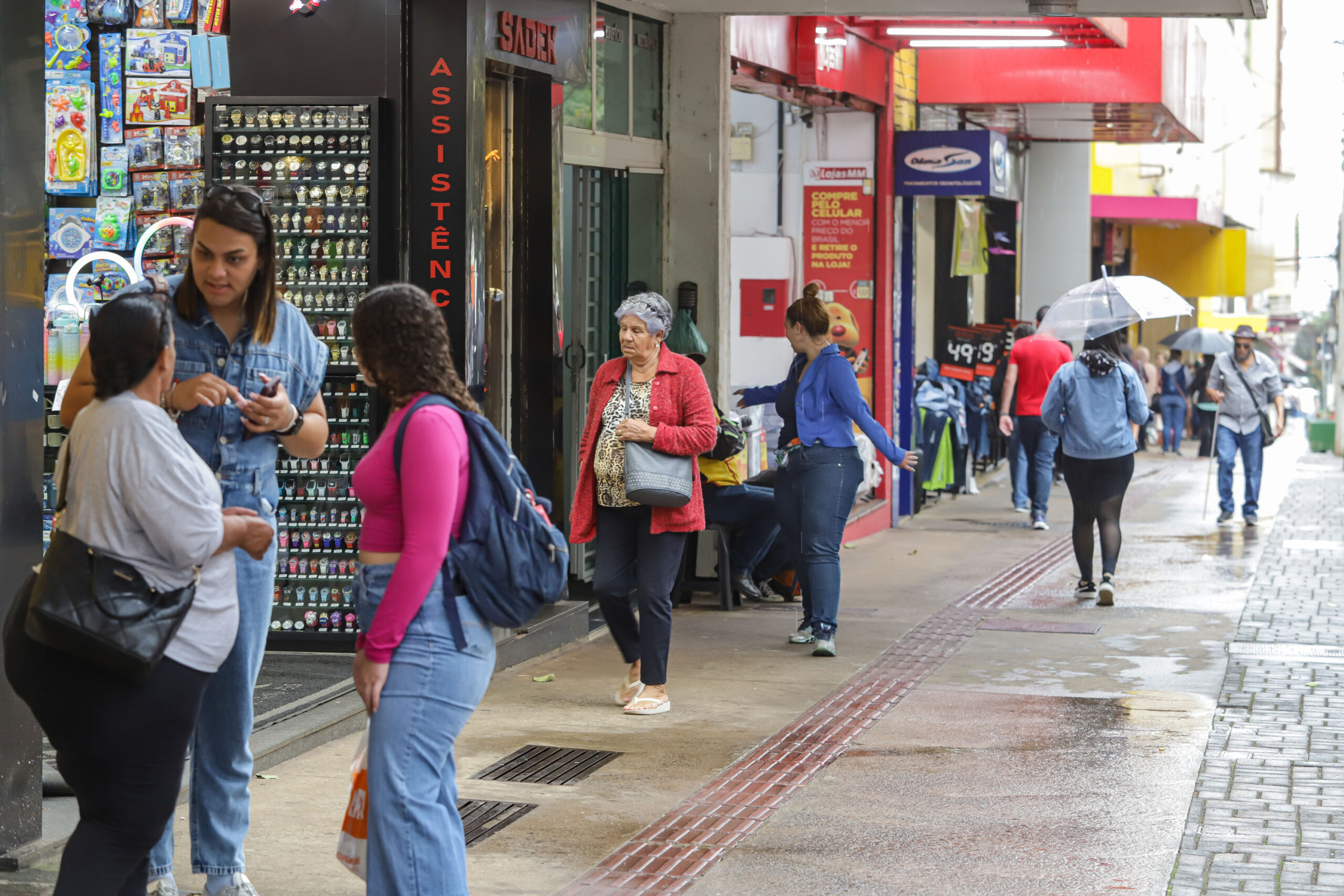 Número de novas empresas no Paraná cresce 32,55% no 1º trimestre de 2025