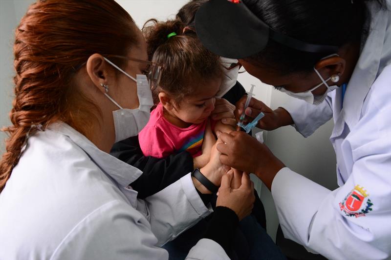 Paraná chega a 2 milhões de vacinas da gripe aplicadas; confira a cobertura nas cidades