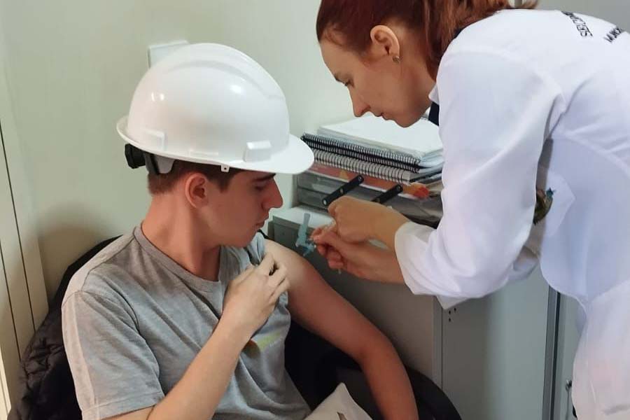 Dia da Imunização reforça importância da prevenção; 31 vacinas são gratuitas no Paraná
