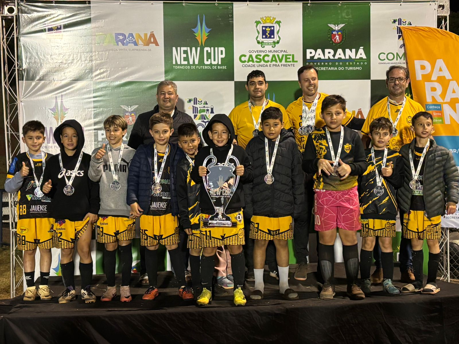 Orgulho da Fronteira: A3 Betta é Vice-Campeã em sua Estreia no Futebol de Campo na NEW CUP Inverno 2025