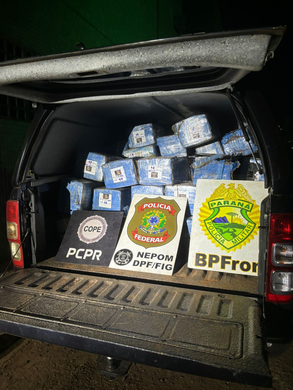 Tráfico internacional: mais de 700 kg de maconha apreendidos no lago de Itaipu