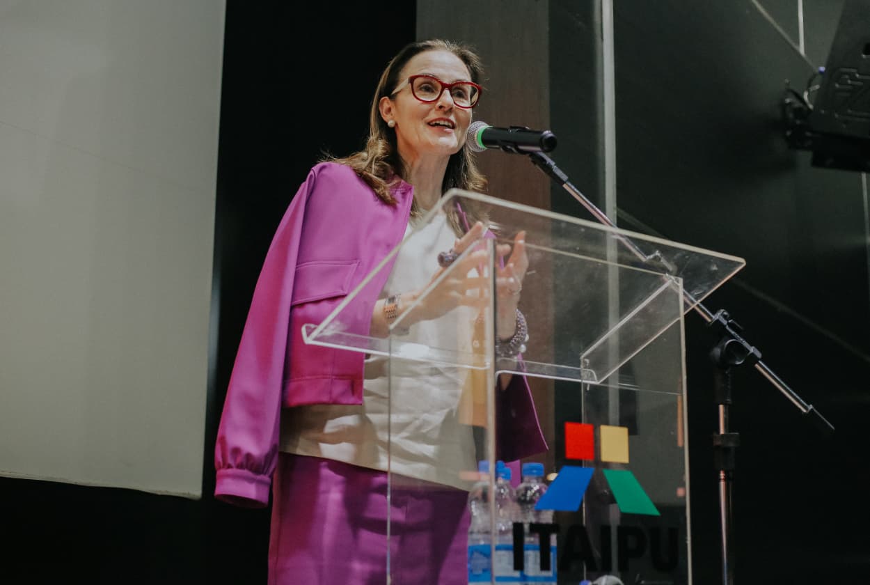 Mulheres em Movimento reconhece contribuição feminina nos espaços de poder