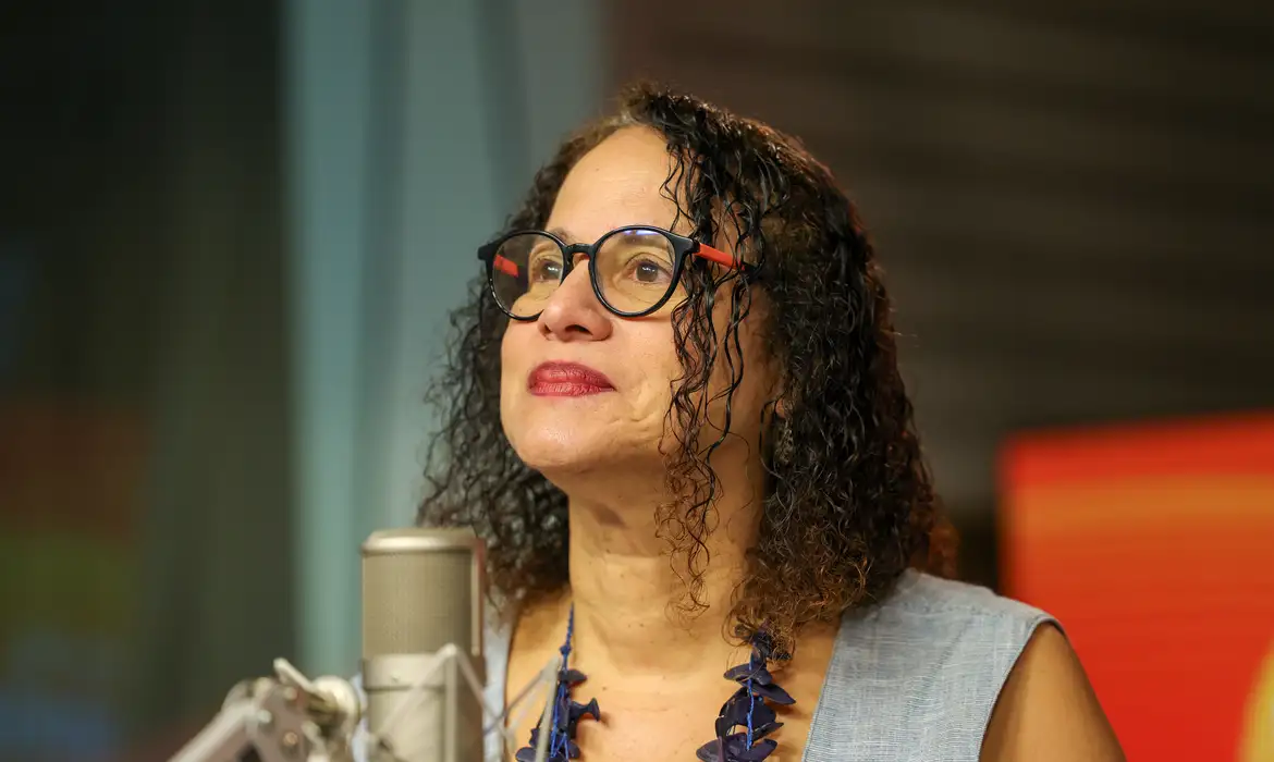 Vacina nacional contra covid deve chegar ao SUS no 1º semestre de 2026